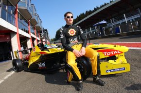 Чемпион Формулы-Renault 2.0 отказался от места в 