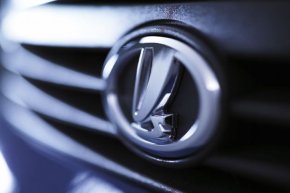 АвтоВАЗ принял решение приостановить производство основных продаваемых моде ...