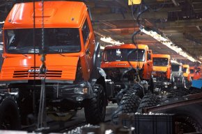 «КАМАЗ» снизил производство грузовиков