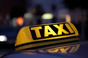 Выгодные и доступные услуги такси в Санкт-Петербурге